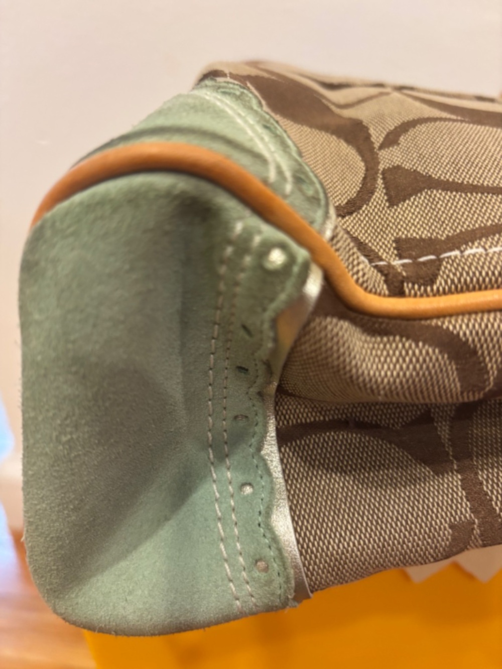 Coach/Limited Coral/Fish Bag/Multi Color - Picture 7 of 8